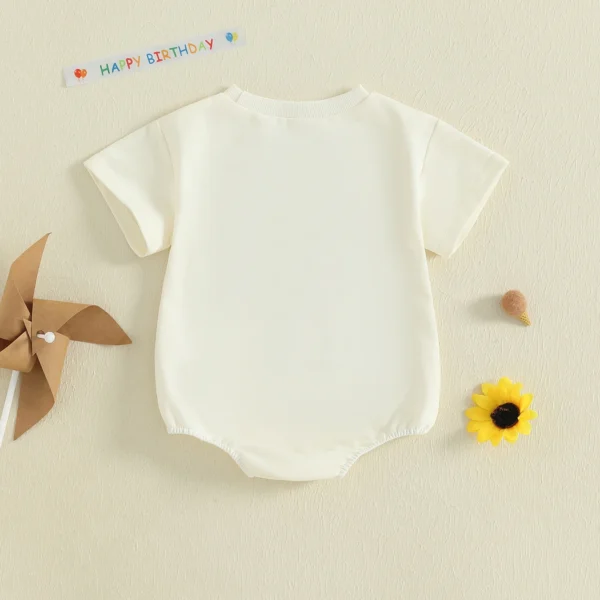 Baby Boy Birthday Jumpsuit Short Sleeve Round Neck Letter Number Biscuit Embroidery Romper – Bild 3